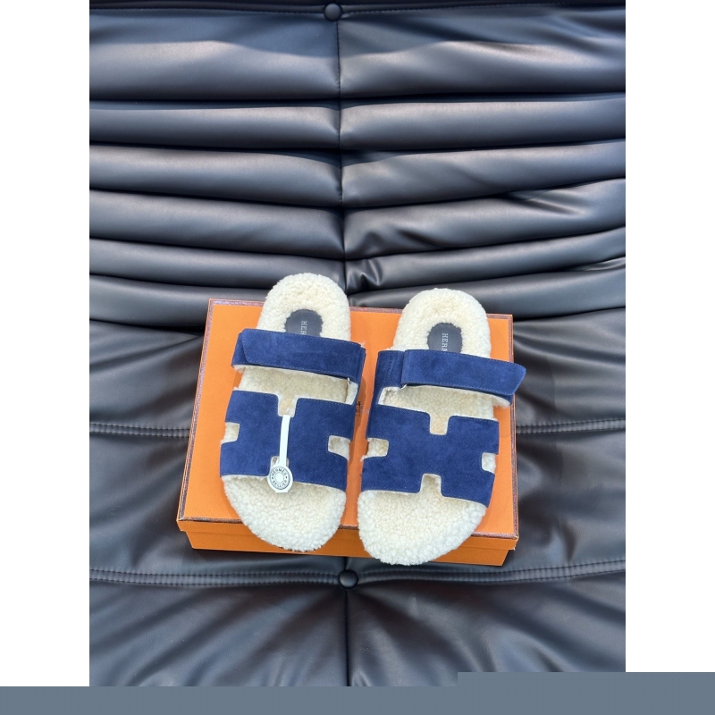 H**mes slippers